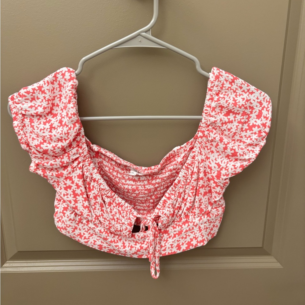 Garage Floral Puff Sleeve Crop Top - Red and White